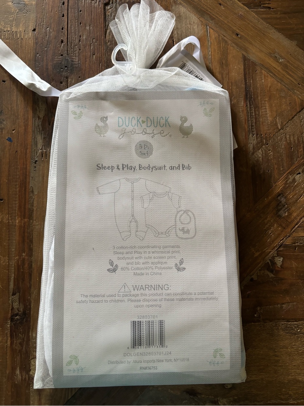 Duck Duck Goose Baby Light Blue Sleep & Play, Body Suit and Bib Gift Set 0-3 M - Picture 2 of 4
